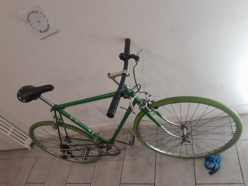 Vélo 2 Rue Talence Bordeaux propose vélo ancien peugeot, Motobécane reconditionnés, tandem Orbita, Vtt Ventana, tricycle, vélo enfant à la location