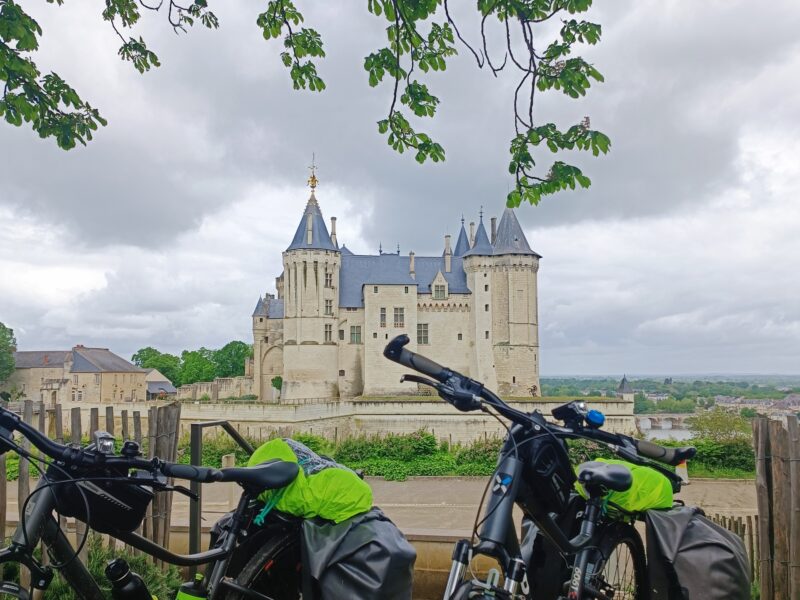 Location vélo (s) voyage avec équipements