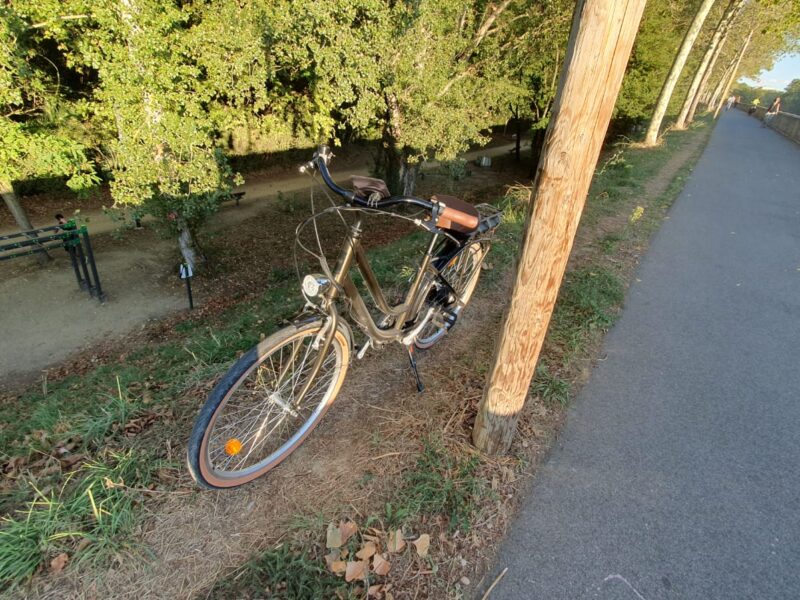 Vélo de ville Nakamura à assistance électrique