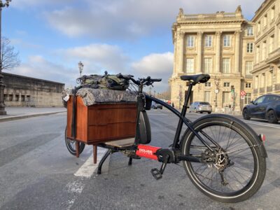 Location vélo cargo utilitaire Douze Cycles - Biporteur électrique