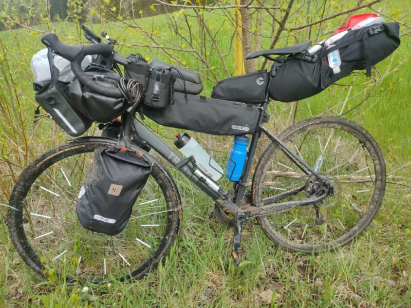 Location Gravel Bikepacking - Tout équipé