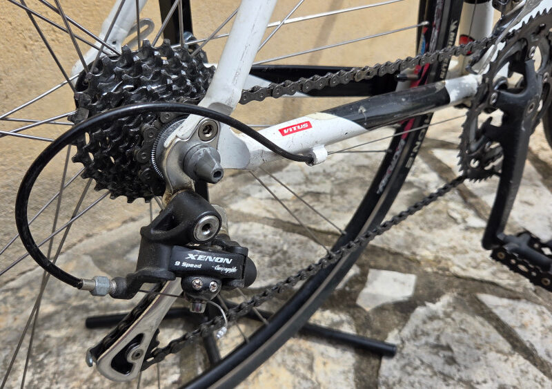 Vélo de route alu taille 54