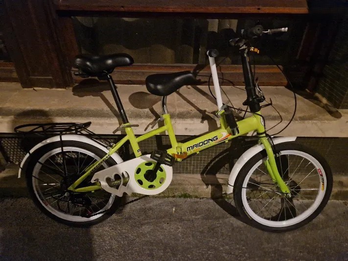 Mini Tandem enfant de 3 à 5 ans et Adulte 2 selles et 1 seul pédalier. Peut-être aussi PMR.