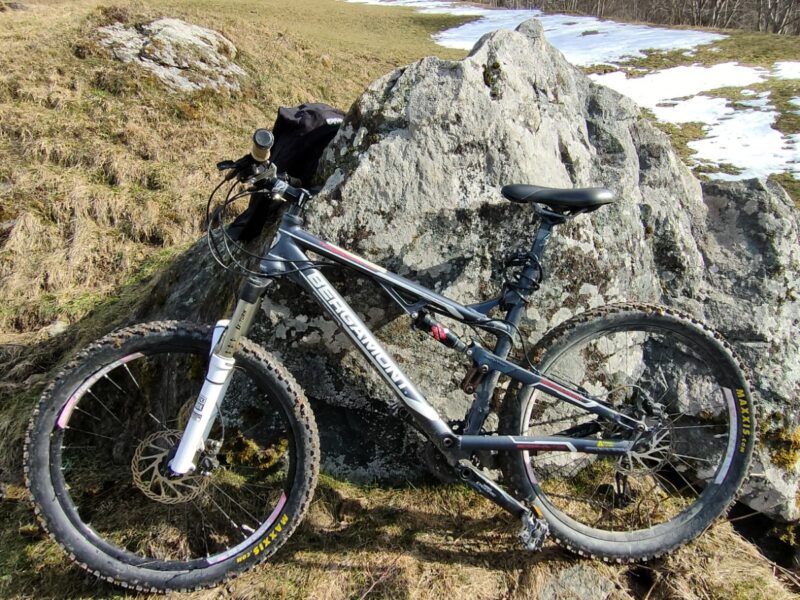 Location VTT Homme Taille L – Idéal pour Aventures en montagne