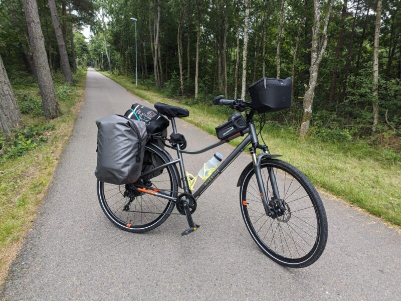 Location randonneuse taille M avec équipements inclus