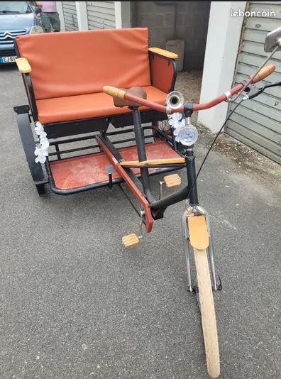 Tuk tuk ou Vélo taxi, Prix indiqué est pour une 1/2 journée (35€ la demi-journée)