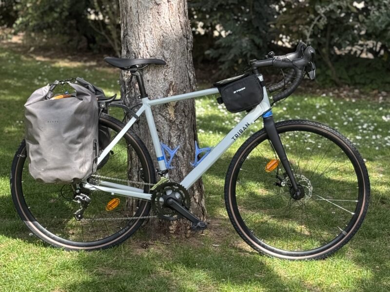 Location vélo BIKEPACKING taille M avec équipements inclus