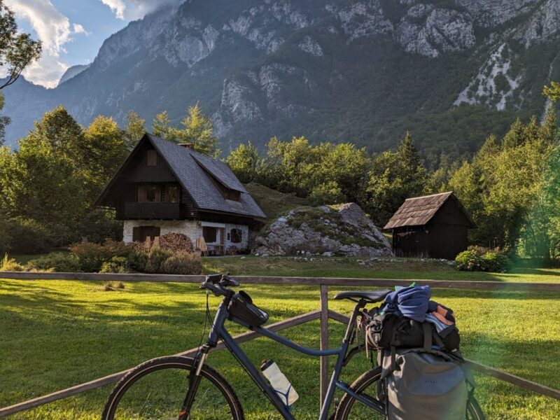 Location vélo (s) voyage taille M avec équipements inclus