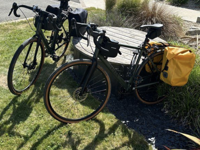 Gravel Décathlon GRVL 120 à louer (Paris – équipé bikepacking)