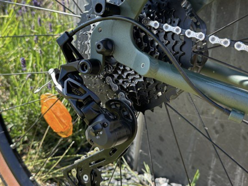Gravel Décathlon GRVL 120 à louer (Paris – équipé bikepacking)