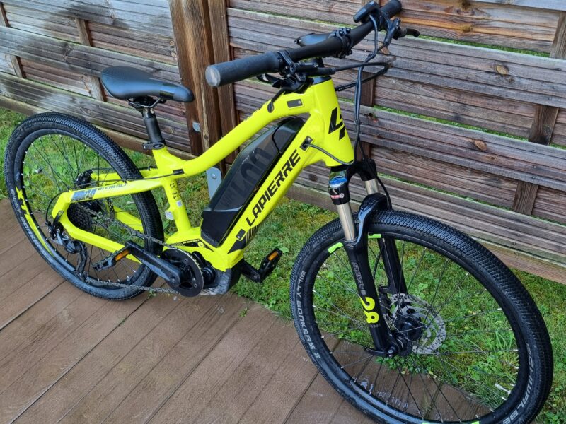 Location VAE Lapierre Overvolt 24 pouces pour enfant à partir de 7 ans ou 1m25. 60 Nm de couple - 9 vitesses