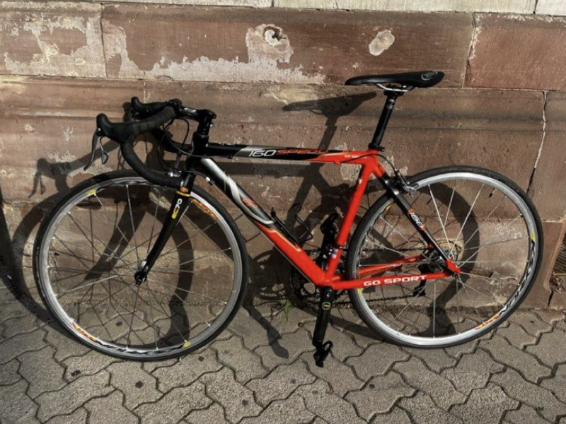 Vélo de route Carbone SPEGO 160
