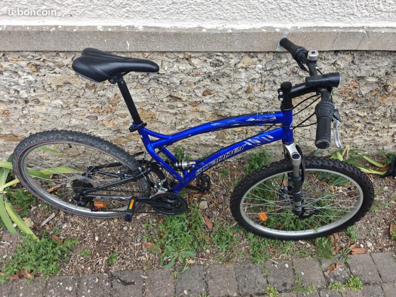 Location VTT tout-suspendu Scrapper