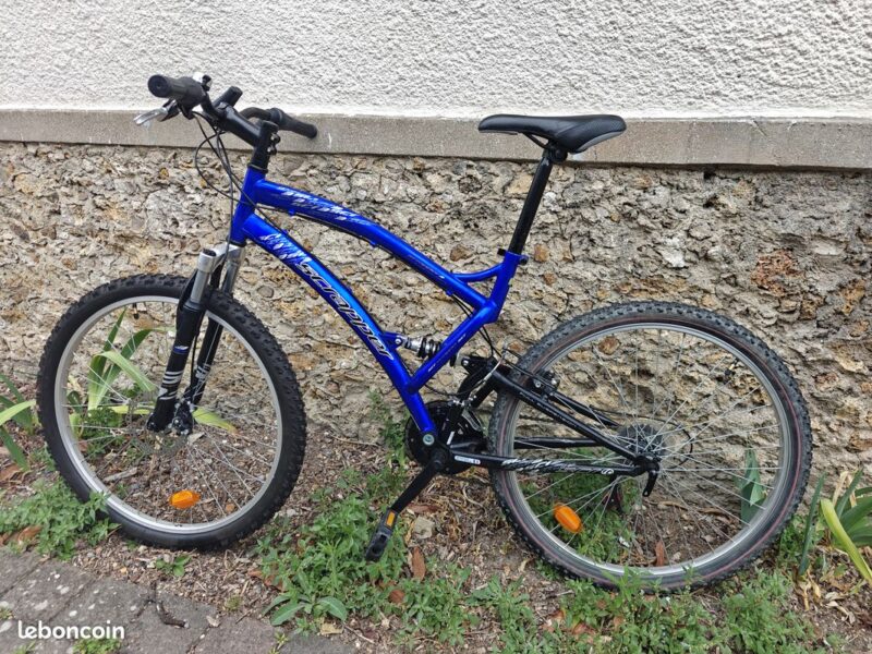 Location VTT tout-suspendu Scrapper